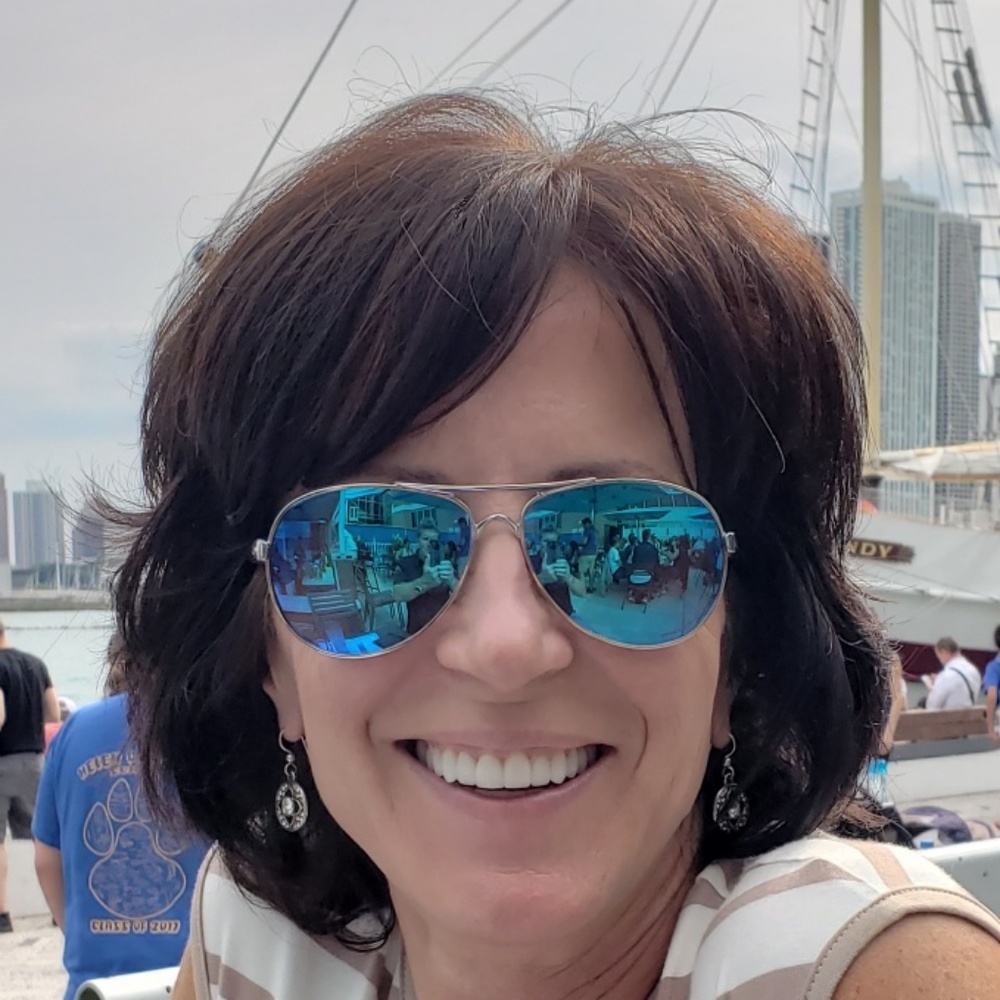 Meet your Posher, Julie
